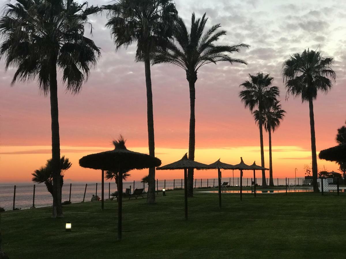 Mi Capricho B16 Beachfront Apartment La Cala De Mijas Exteriör bild
